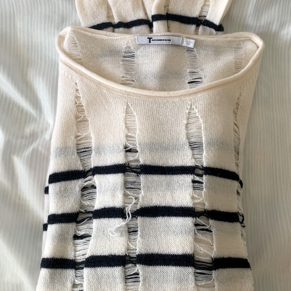 NWOT Alexander Wang Distressed Sweater - Picture 4 of 5